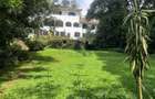 5 Bed House with En Suite in Nyari - 1