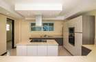 3 Bed Apartment with En Suite in Riverside - 8