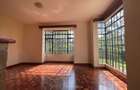 5 Bed Townhouse with En Suite in Rosslyn - 3