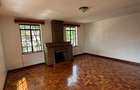5 Bed Townhouse with En Suite in Lavington - 6
