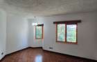 4 Bed Apartment with En Suite in Riverside - 14