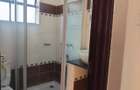 5 Bed House with En Suite in Lavington - 33
