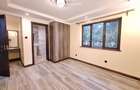 4 Bed Townhouse with En Suite at Off James Gichuru - 10