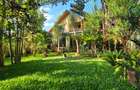 3 Bed House with En Suite in Nyari - 1