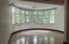5 Bed Townhouse with En Suite in Rosslyn - 4