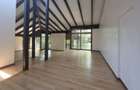 4 Bed House with En Suite at Lake View - 3