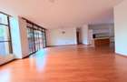 3 Bed Apartment with En Suite in Parklands - 11