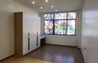 Studio Apartment with En Suite at Kindaruma Road - 1