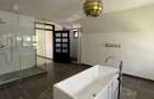 5 Bed Townhouse with En Suite in Karen - 6