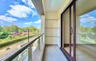 3 Bed Apartment with En Suite in Riverside - 6