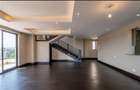 4 Bed Apartment with En Suite in Lavington - 1