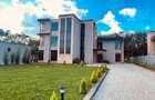 6 Bed Townhouse with En Suite in Karen - 10