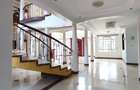 6 Bed House with En Suite in Nyari - 16