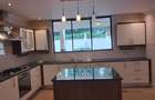 5 Bed Townhouse with En Suite in Lavington - 11