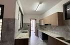 4 Bed Apartment with En Suite in Riverside - 15