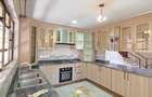 5 Bed Townhouse with En Suite at Convent Drive - 8