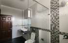 3 Bed Apartment with En Suite at Brookside - 18