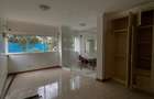 4 Bed Townhouse with En Suite at Riverside Drive - 16