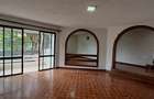 5 Bed Townhouse with En Suite at James Gichuru - 10