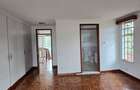 4 Bed Townhouse with En Suite at Rosslyn Garden - 11