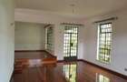 4 Bed Townhouse with En Suite in Spring Valley - 4