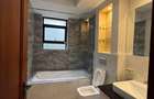 4 Bed Apartment with En Suite in Riverside - 10