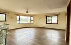 5 Bed Townhouse with En Suite in Lavington - 21