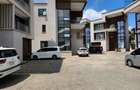 5 Bed Townhouse with En Suite in Lavington - 2