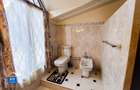 5 Bed House with En Suite at Nairobi - 16
