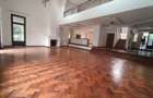 5 Bed House with Backup Generator in Runda - 10