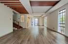 4 Bed Townhouse with En Suite in Spring Valley - 2