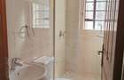 2 Bed Apartment with En Suite at Brookside - 10