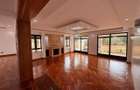 5 Bed Villa with Staff Quarters in Runda - 3