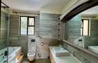 5 Bed Townhouse with En Suite in Lavington - 7