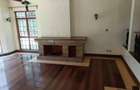 5 Bed House with En Suite at Mimosa - 2