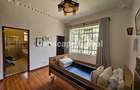 5 Bed House with En Suite in Nyari - 12