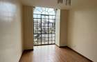 3 Bed Apartment with Swimming Pool in Riverside - 14