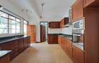 4 Bed Townhouse with En Suite in Spring Valley - 8