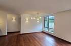 4 Bed Apartment with En Suite in Rosslyn - 14