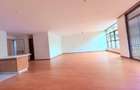 3 Bed Apartment with En Suite in Parklands - 14