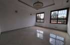 5 Bed Townhouse with En Suite in Lavington - 4
