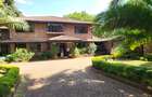5 Bed House with En Suite in Runda - 1