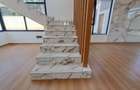 5 Bed Townhouse with En Suite in Lavington - 6