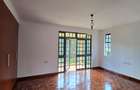 4 Bed Townhouse with En Suite in Loresho - 10
