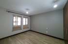 3 Bed Apartment with En Suite at Parklands Rd - 8