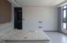 5 Bed Townhouse with En Suite at Lavington - 11