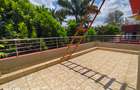 5 Bed Townhouse with En Suite at Lavington - 11