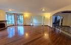 6 Bed House with En Suite in Runda - 4