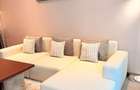 Serviced Studio Apartment with Swimming Pool at Un Crescent - 19