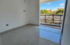 Serviced Studio Apartment with En Suite at Beach Road - 6